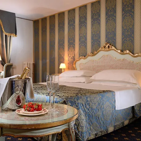 ホテル サン マルコ パレス 4*