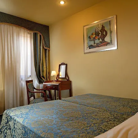 מלון San Marco Palace 4*